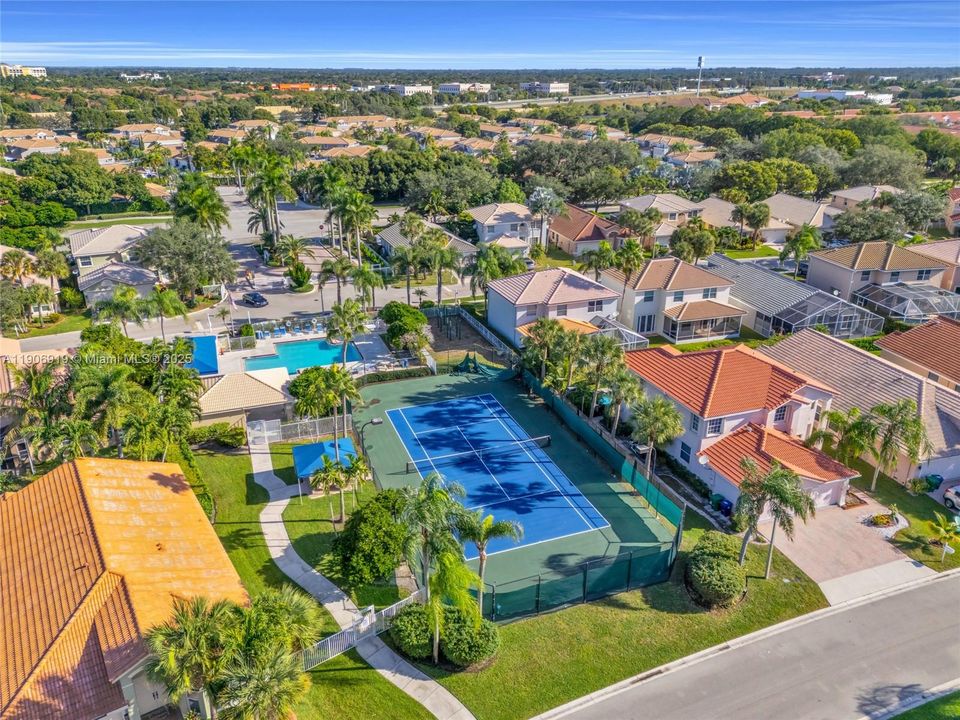 En Venta: $882,000 (5 camas, 3 baños, 2848 Pies cuadrados)