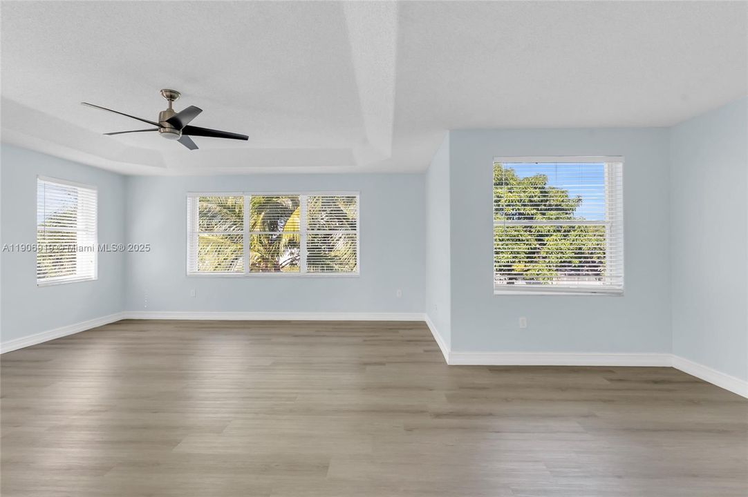 En Venta: $882,000 (5 camas, 3 baños, 2848 Pies cuadrados)