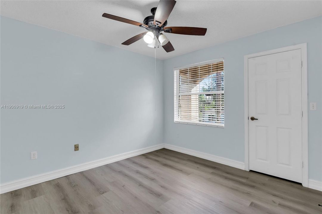 En Venta: $882,000 (5 camas, 3 baños, 2848 Pies cuadrados)