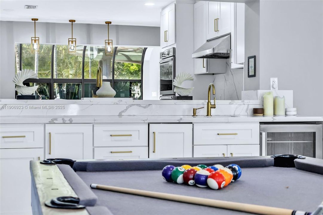 На продажу: $3,250,000 (4 спален, 3 ванн, 3158 Квадратных фут)