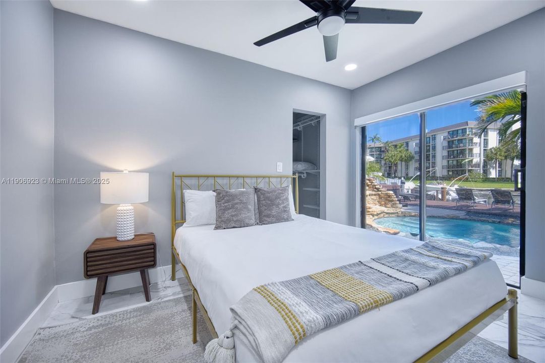 На продажу: $3,250,000 (4 спален, 3 ванн, 3158 Квадратных фут)