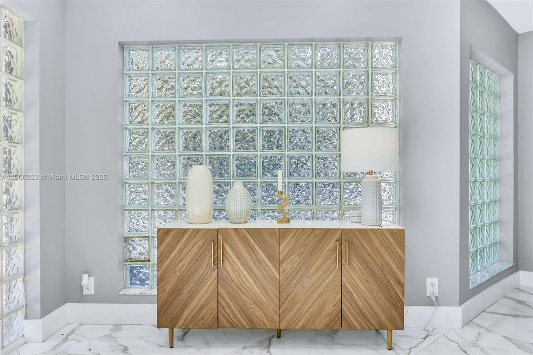 На продажу: $3,250,000 (4 спален, 3 ванн, 3158 Квадратных фут)