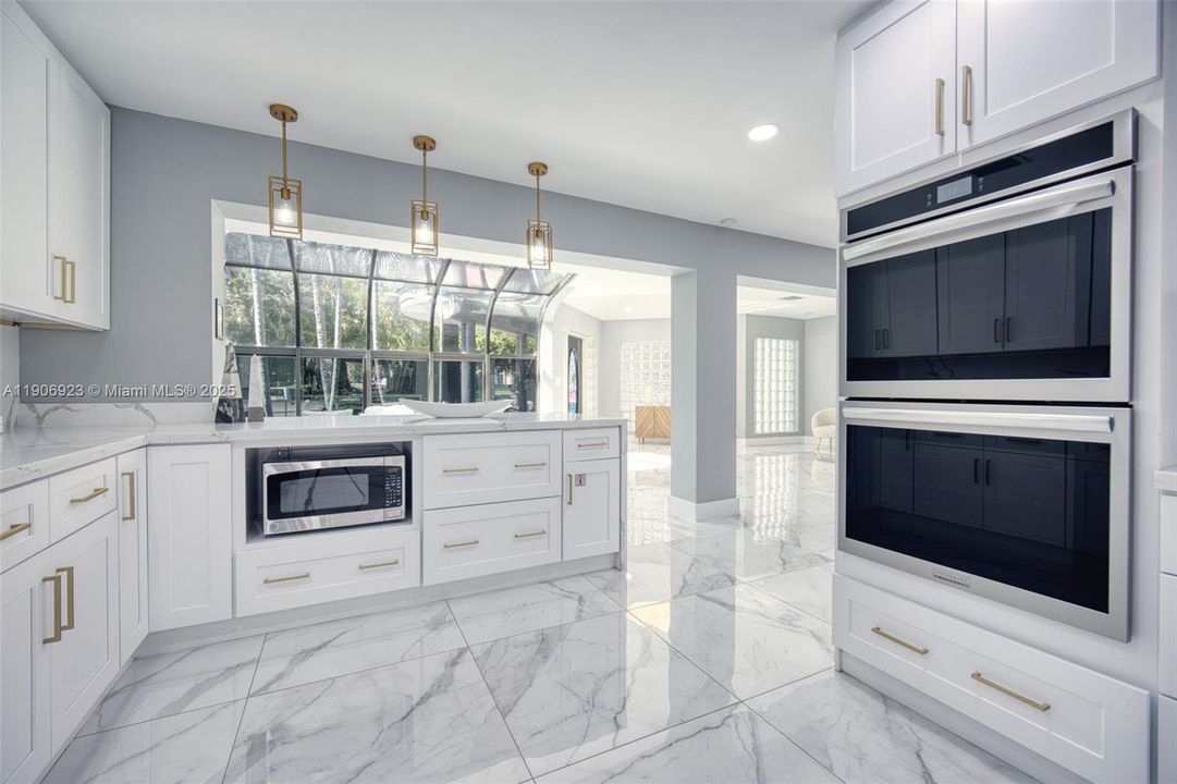 На продажу: $3,250,000 (4 спален, 3 ванн, 3158 Квадратных фут)