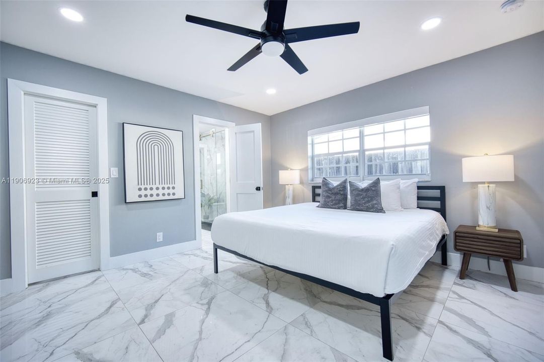 На продажу: $3,250,000 (4 спален, 3 ванн, 3158 Квадратных фут)