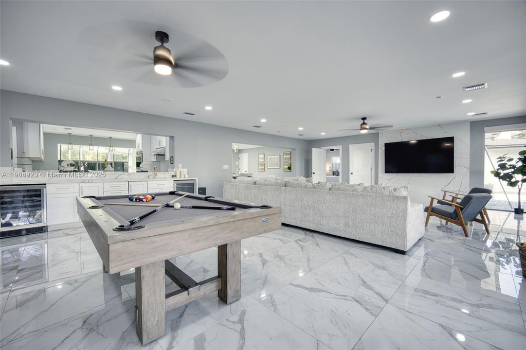 На продажу: $3,250,000 (4 спален, 3 ванн, 3158 Квадратных фут)