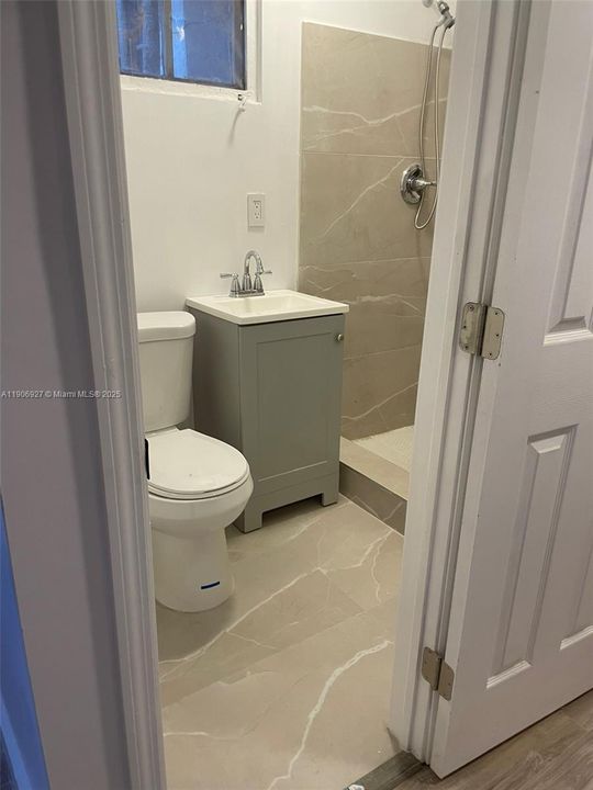 出租: $1,450 (1 贝兹, 1 浴室, 520 平方英尺)