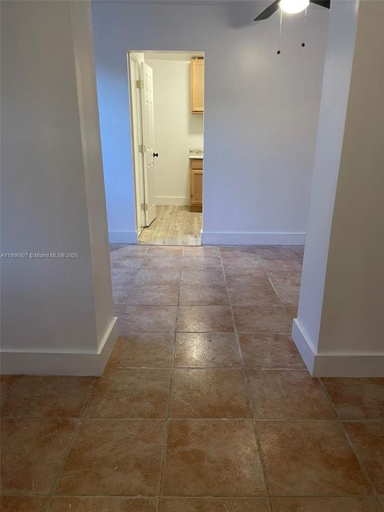 出租: $1,450 (1 贝兹, 1 浴室, 520 平方英尺)