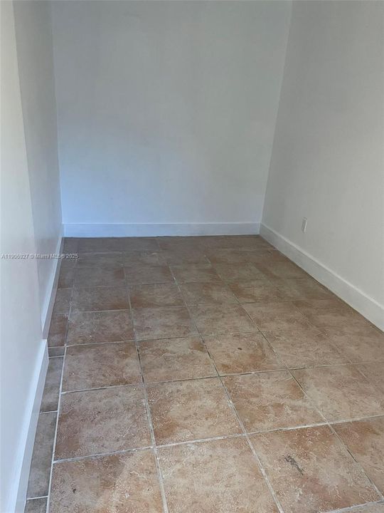 出租: $1,450 (1 贝兹, 1 浴室, 520 平方英尺)