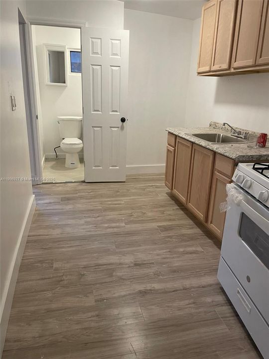 出租: $1,450 (1 贝兹, 1 浴室, 520 平方英尺)