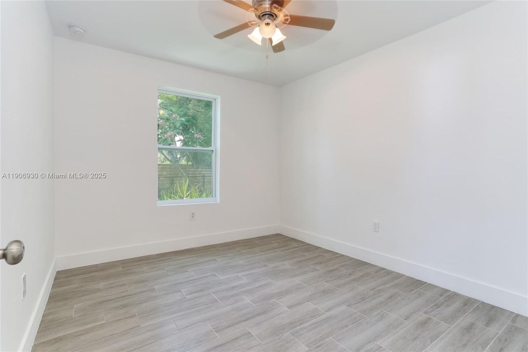 En Venta: $580,000 (4 camas, 2 baños, 1578 Pies cuadrados)