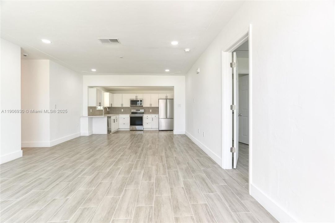 En Venta: $580,000 (4 camas, 2 baños, 1578 Pies cuadrados)