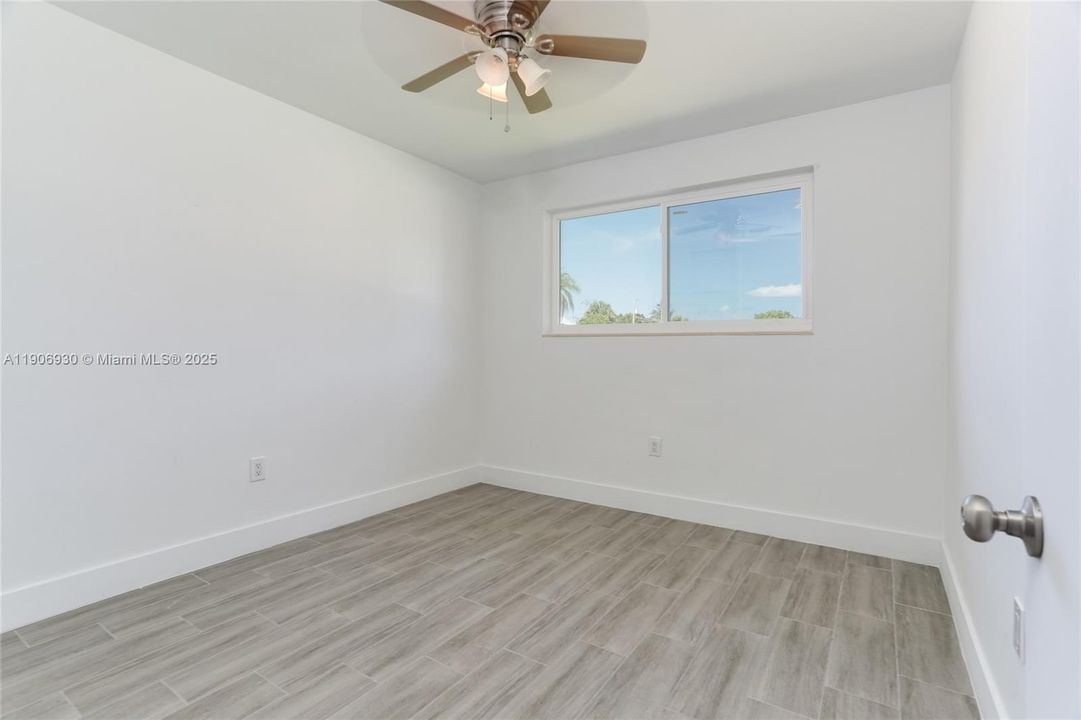 En Venta: $580,000 (4 camas, 2 baños, 1578 Pies cuadrados)