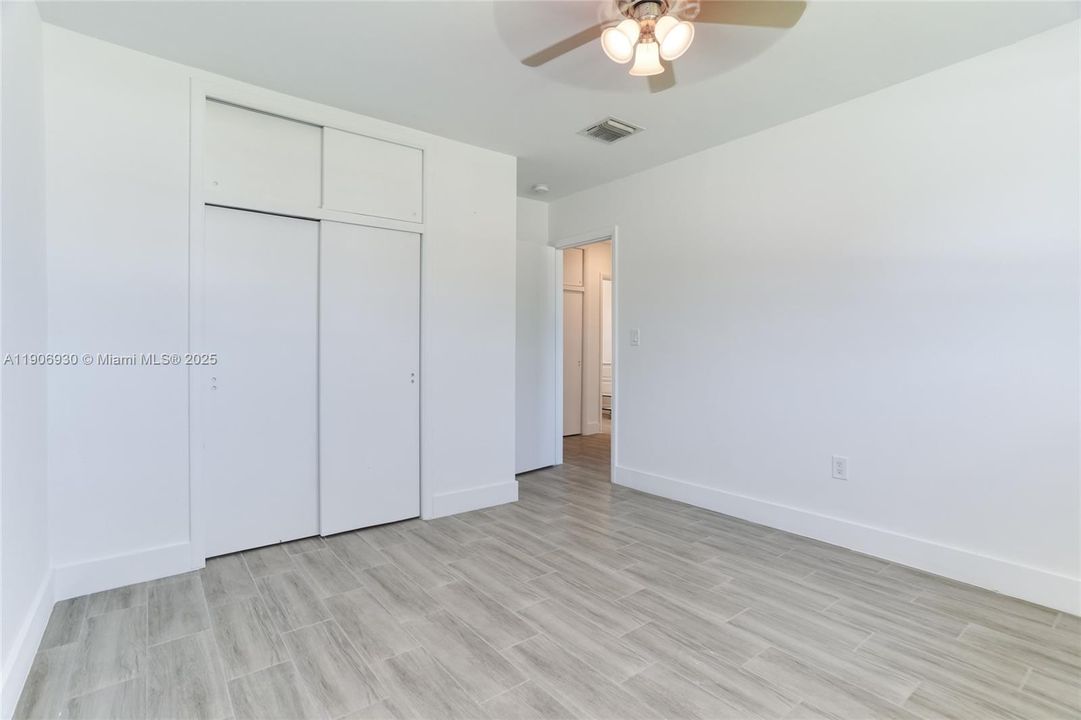 En Venta: $580,000 (4 camas, 2 baños, 1578 Pies cuadrados)