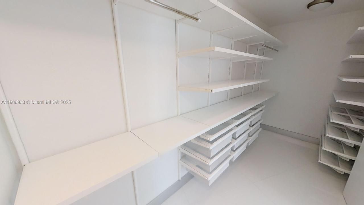 En Renta: $27,500 (3 camas, 4 baños, 3130 Pies cuadrados)