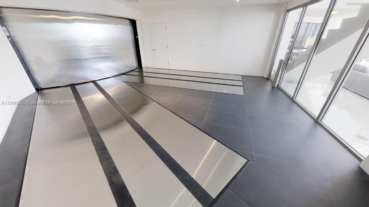 En Renta: $27,500 (3 camas, 4 baños, 3130 Pies cuadrados)