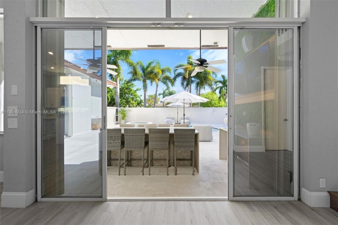 Indoor/outdoor living