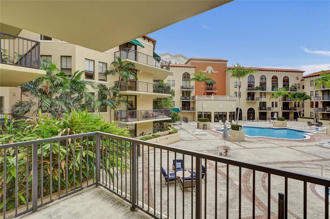 En Venta: $725,000 (2 camas, 2 baños, 1202 Pies cuadrados)