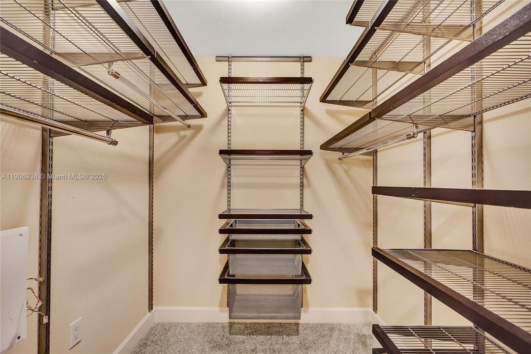 En Venta: $725,000 (2 camas, 2 baños, 1202 Pies cuadrados)