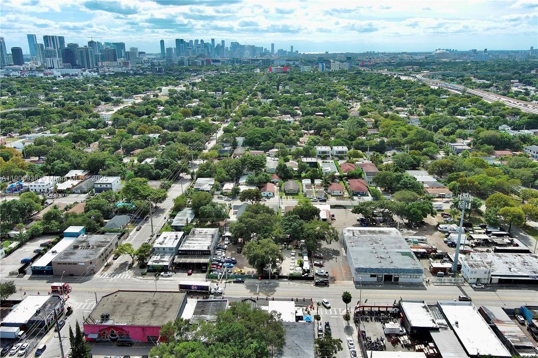 For Sale: $530,000 (3 beds, 2 baths, 1206 Square Feet)