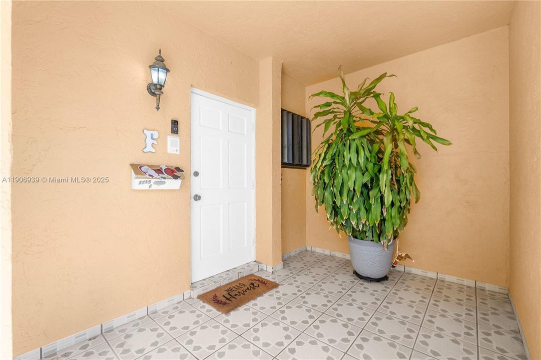 For Sale: $429,500 (3 beds, 2 baths, 1629 Square Feet)