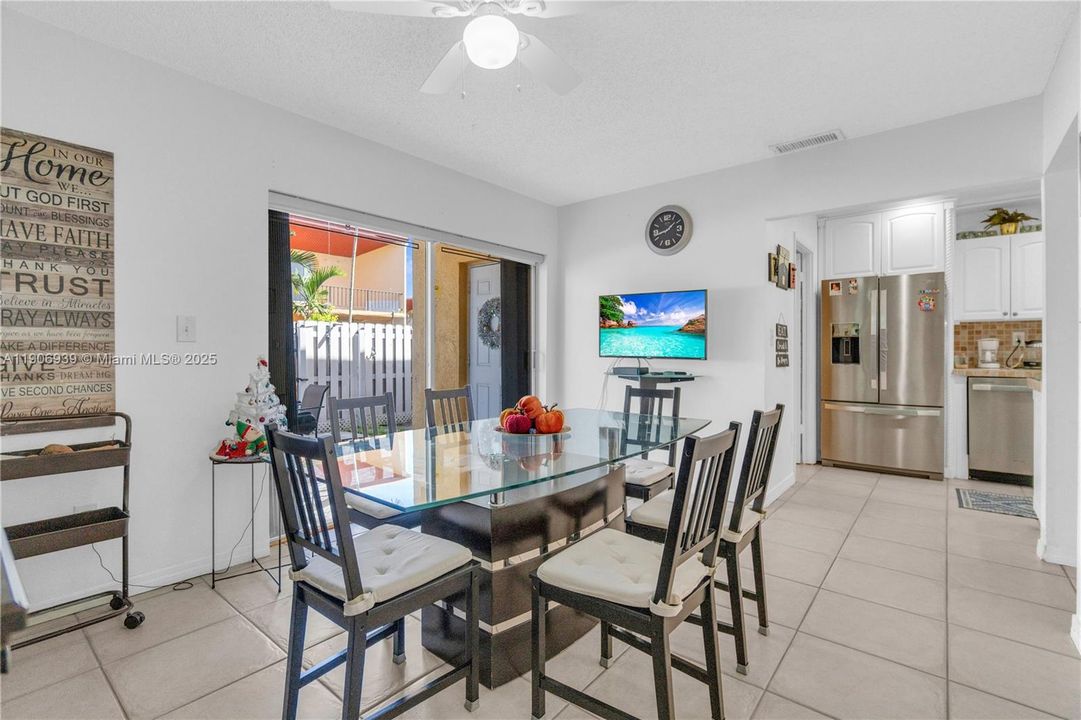 For Sale: $429,500 (3 beds, 2 baths, 1629 Square Feet)