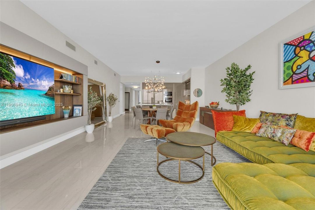 В аренду: $25,900 (3 спален, 5 ванн, 2468 Квадратных фут)