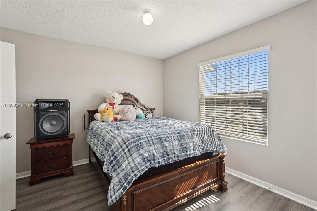 出租: $2,000 (3 贝兹, 2 浴室, 0 平方英尺)