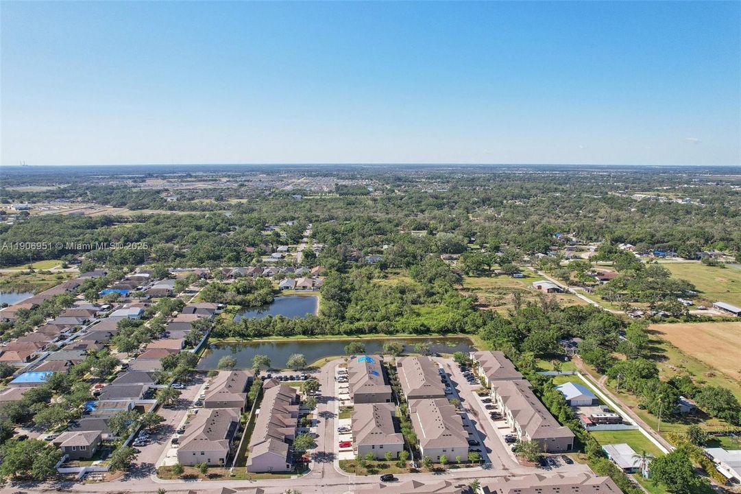 出租: $2,000 (3 贝兹, 2 浴室, 0 平方英尺)