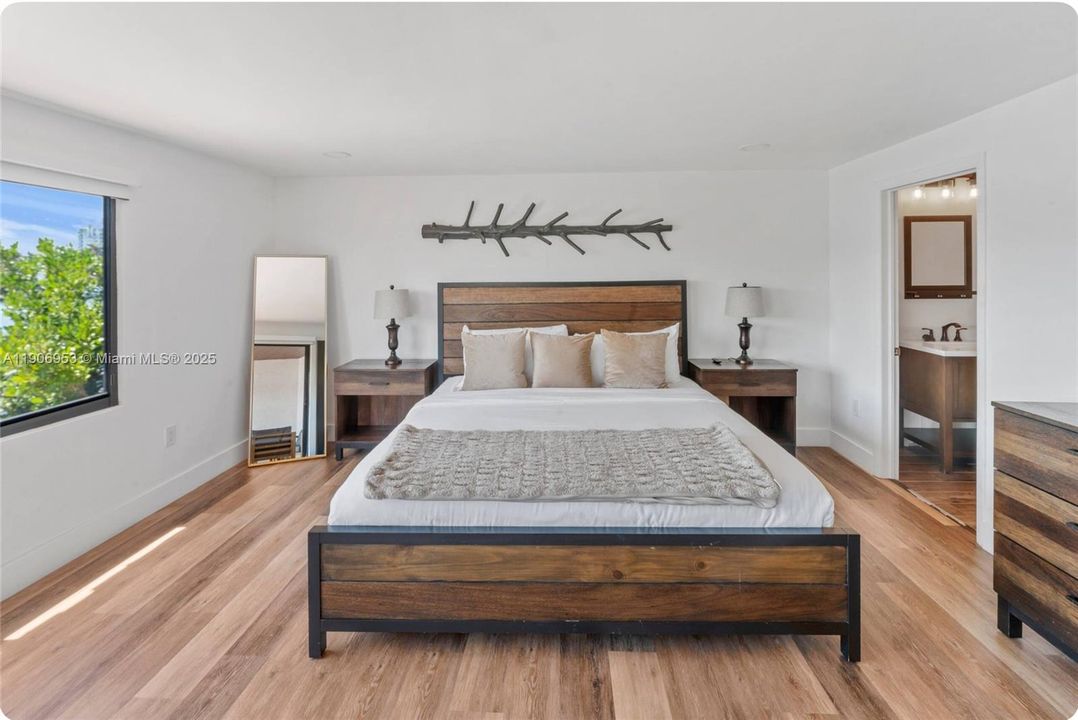 For Rent: $19,950 (4 beds, 3 baths, 2294 Square Feet)