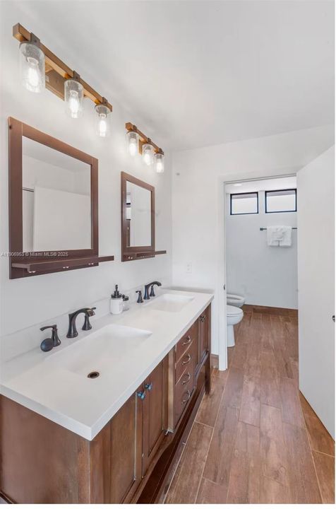 For Rent: $19,950 (4 beds, 3 baths, 2294 Square Feet)