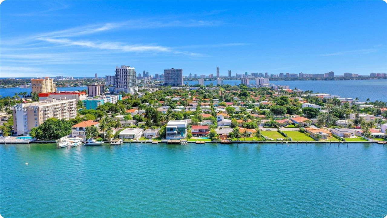 For Rent: $19,950 (4 beds, 3 baths, 2294 Square Feet)