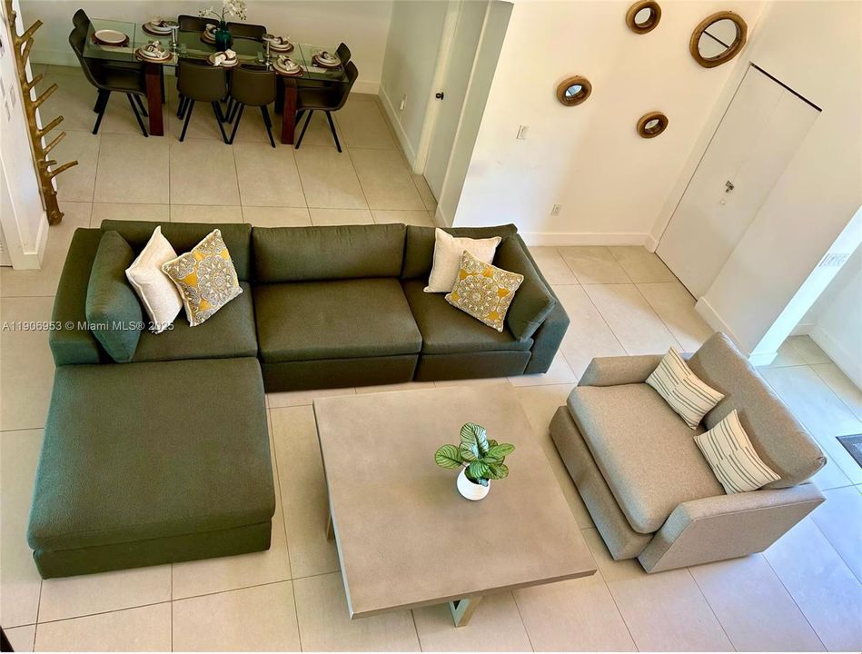 For Rent: $19,950 (4 beds, 3 baths, 2294 Square Feet)