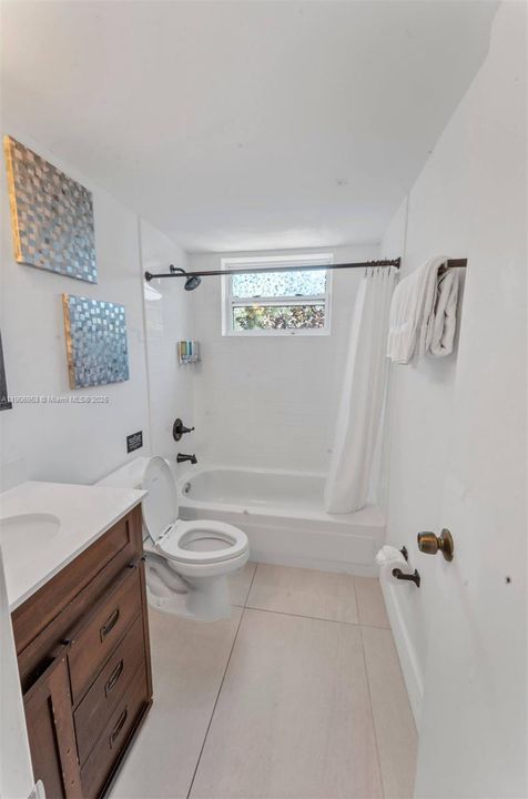 For Rent: $19,950 (4 beds, 3 baths, 2294 Square Feet)