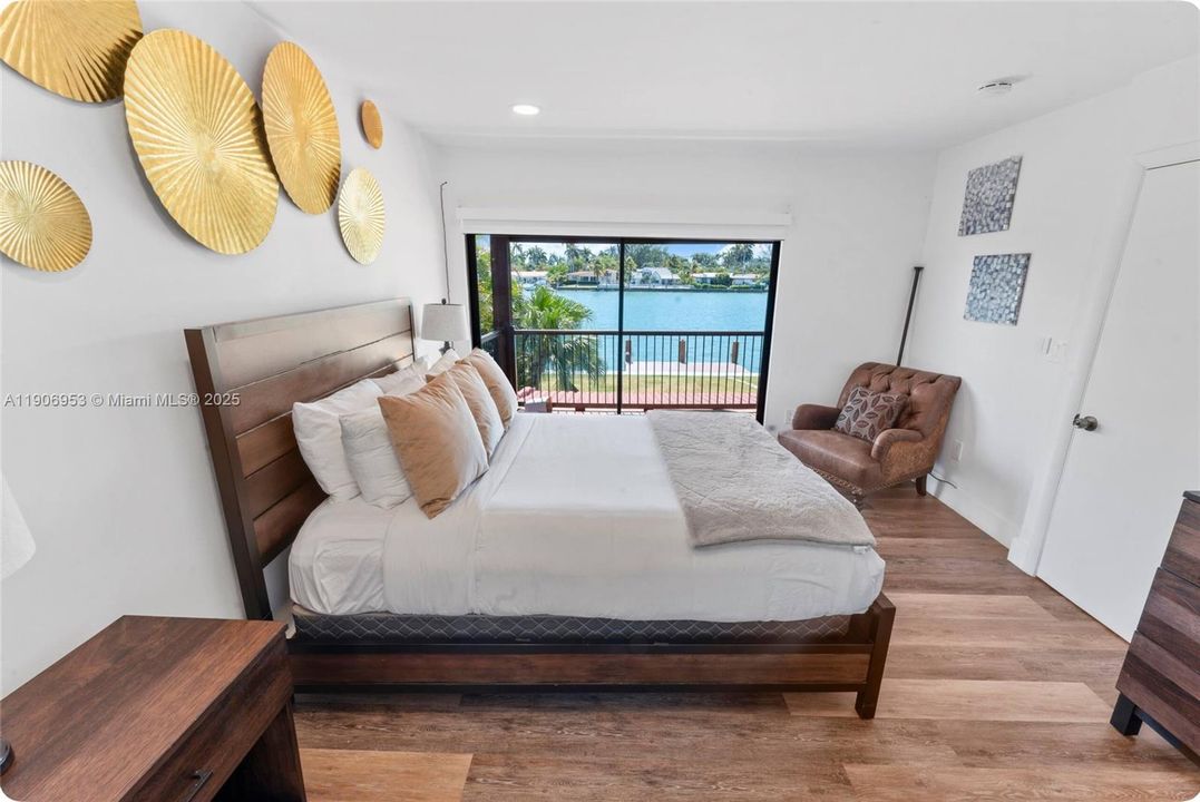 For Rent: $19,950 (4 beds, 3 baths, 2294 Square Feet)