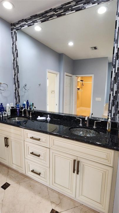 Active With Contract: $5,400 (4 beds, 3 baths, 2743 Square Feet)