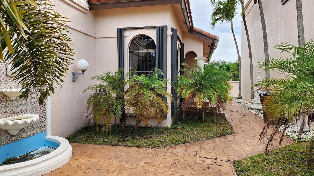 Active With Contract: $5,400 (4 beds, 3 baths, 2743 Square Feet)