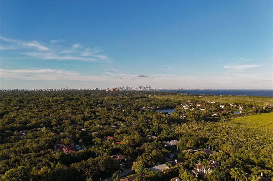 For Sale: $6,400,000 (7 beds, 6 baths, 5616 Square Feet)