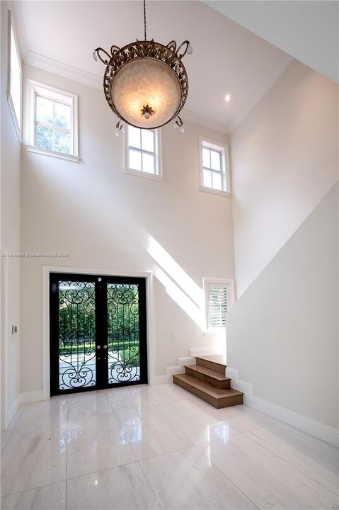 For Sale: $6,400,000 (7 beds, 6 baths, 5616 Square Feet)