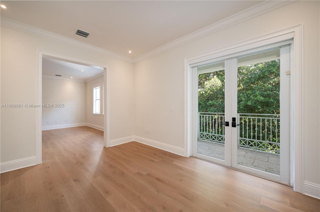 For Sale: $6,400,000 (7 beds, 6 baths, 5616 Square Feet)