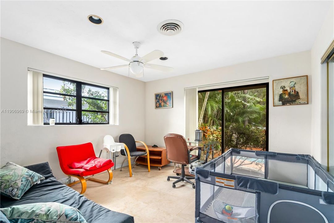 For Rent: $5,500 (3 beds, 2 baths, 1624 Square Feet)