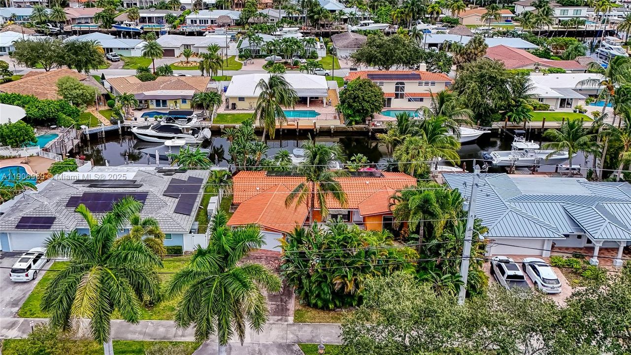 For Rent: $5,500 (3 beds, 2 baths, 1624 Square Feet)