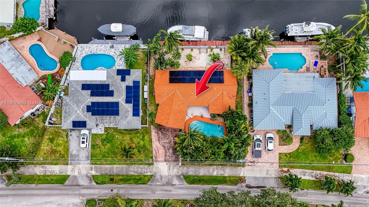 For Rent: $5,500 (3 beds, 2 baths, 1624 Square Feet)