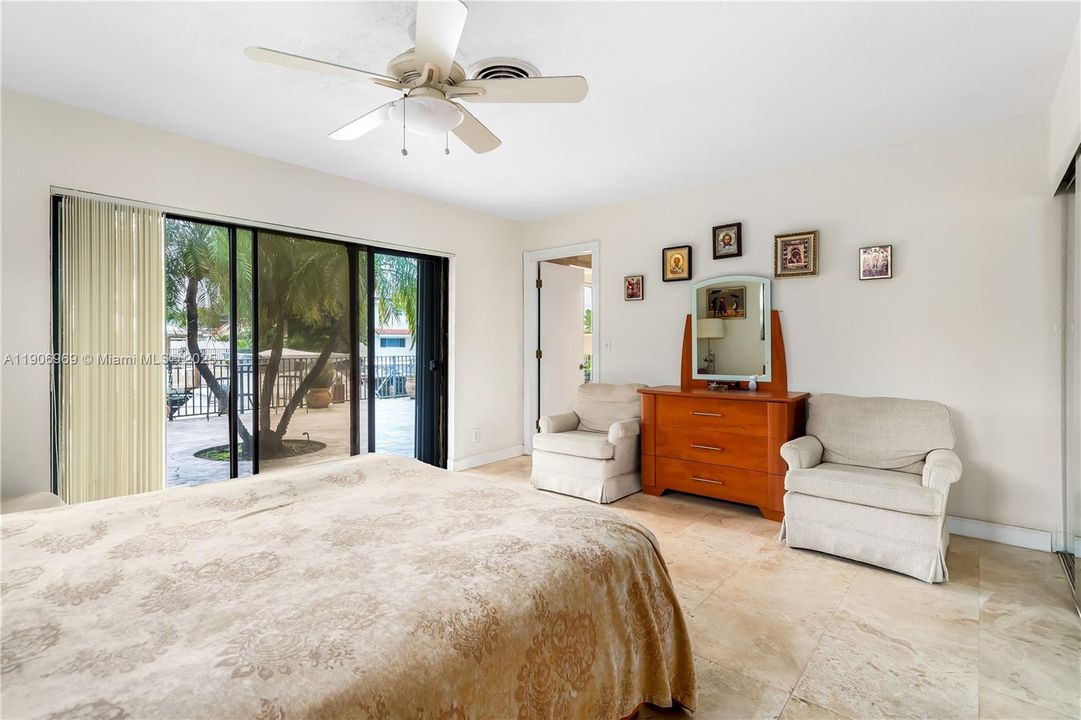 For Rent: $5,500 (3 beds, 2 baths, 1624 Square Feet)