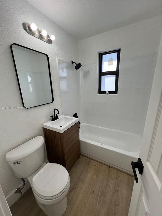 Недавно арендовано: $2,300 (2 спален, 1 ванн, 1204 Квадратных фут)