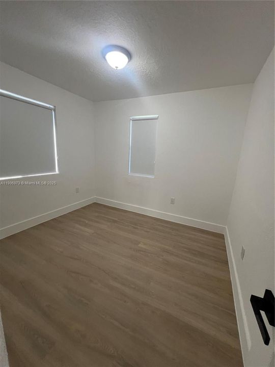 Недавно арендовано: $2,300 (2 спален, 1 ванн, 1204 Квадратных фут)