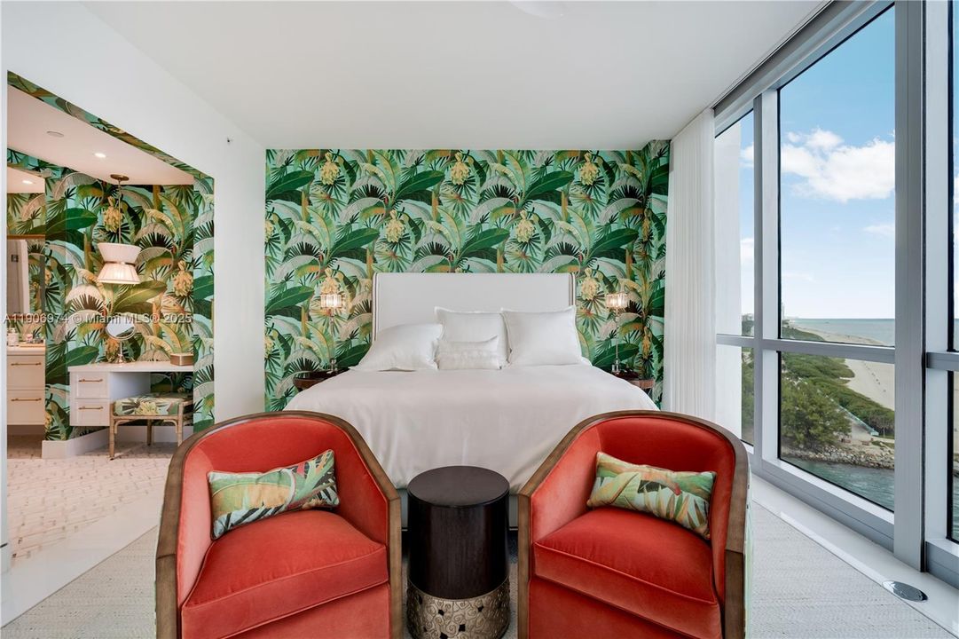 Active With Contract: $6,493,000 (3 beds, 3 baths, 2763 Square Feet)