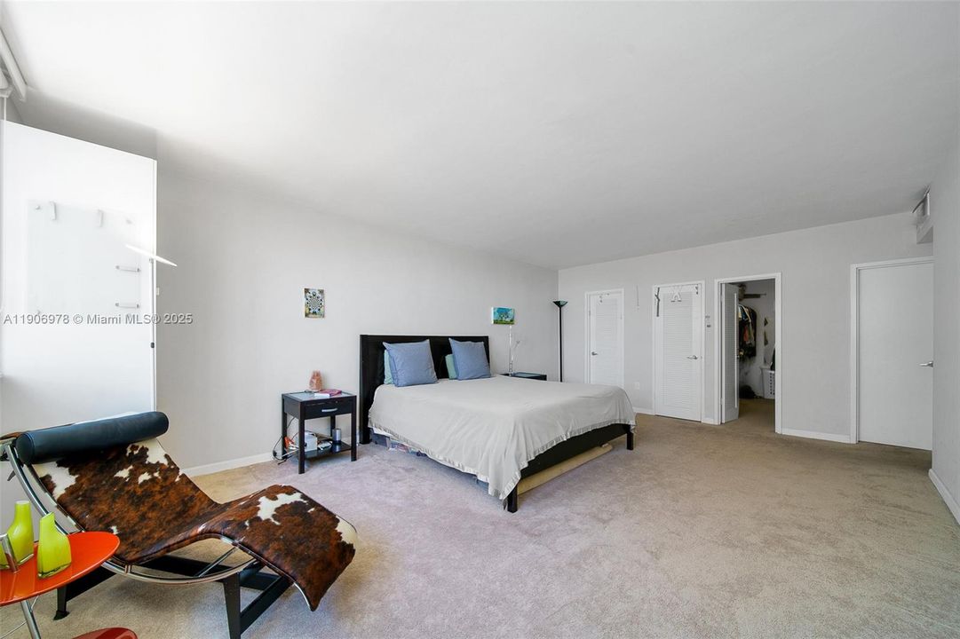 For Sale: $830,000 (2 beds, 2 baths, 1909 Square Feet)