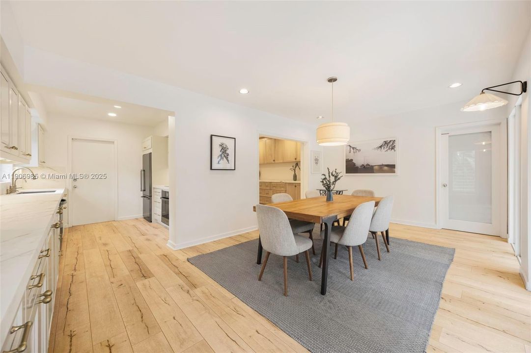 En Venta: $1,850,000 (3 camas, 2 baños, 1661 Pies cuadrados)