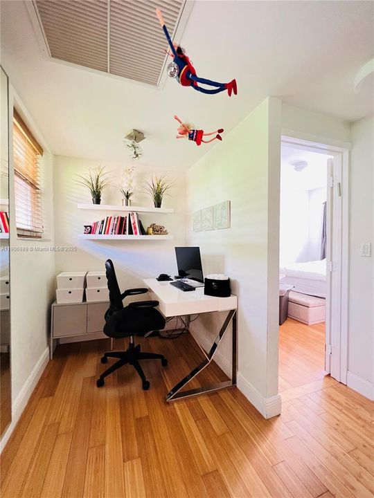 For Rent: $2,800 (1 beds, 1 baths, 603 Square Feet)