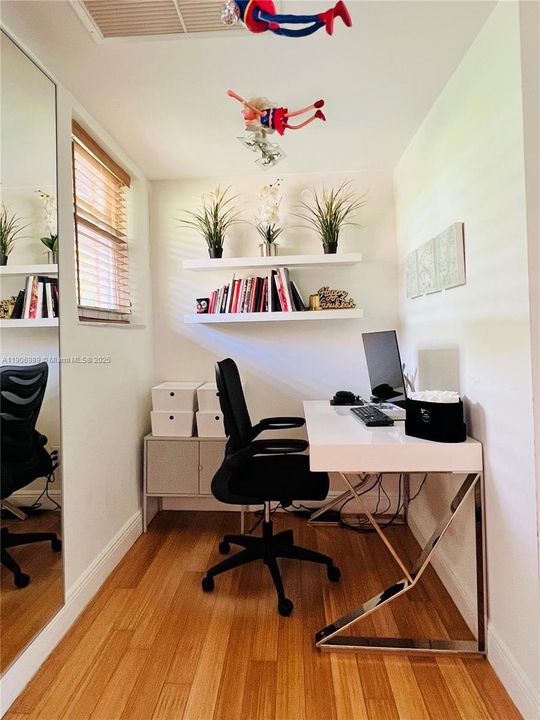 For Rent: $2,800 (1 beds, 1 baths, 603 Square Feet)